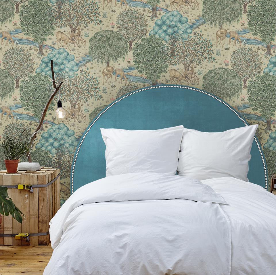 A contemporary style, half-circle shaped headboard, finished with a row of silver strip studs. All our headboards are made to order in Auckland, NZ, please allow 6-8 weeks for production.