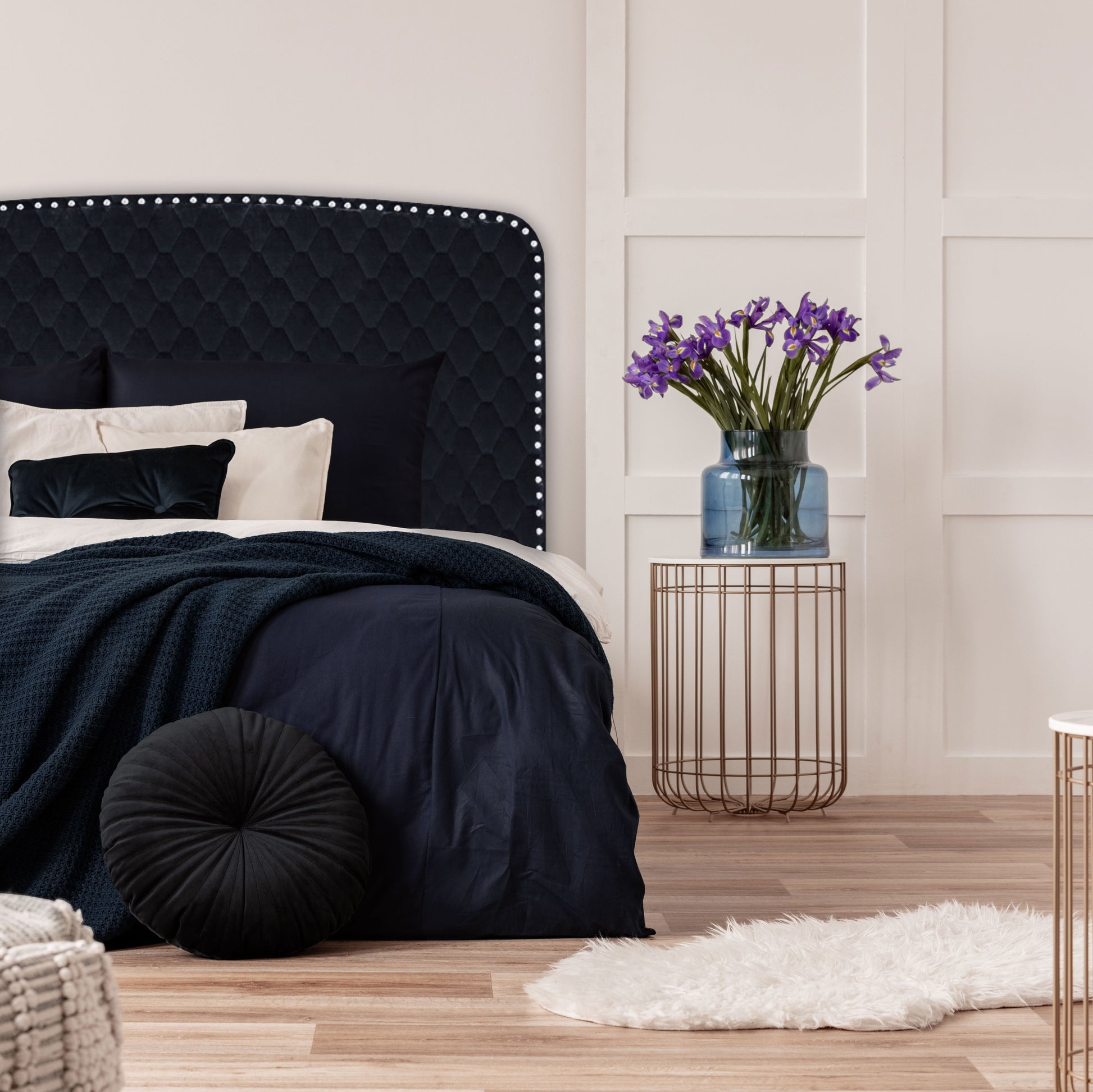 The simple shape of the Curved Rectangle headboard but with a gorgeous textured velvet that creates a diamond pattern, finished off with a row of hit-and-miss studs around the edge. As these are all NZ Made, please allow 6-8 weeks for production.